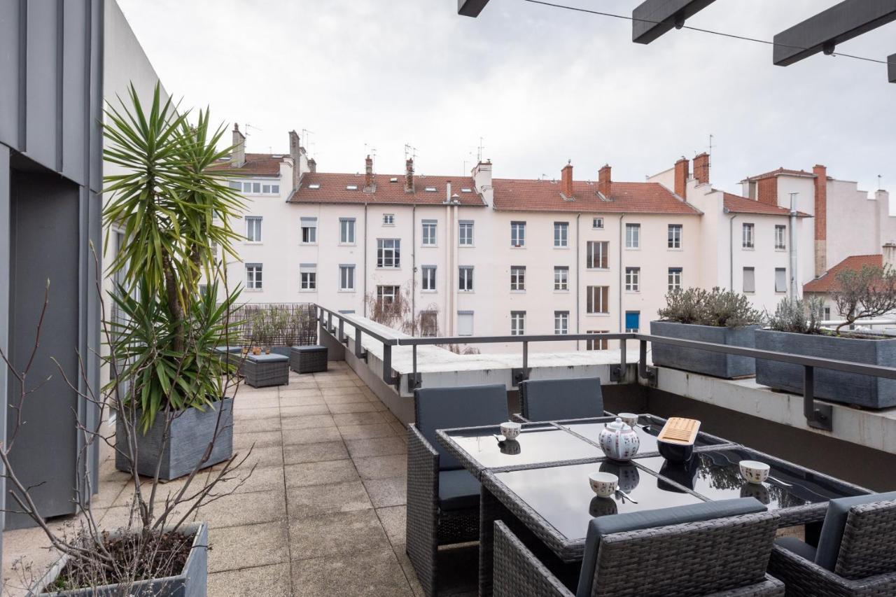 Le 7 De Coeur - Grand T4 Avec Balcon Lyon Exterior photo