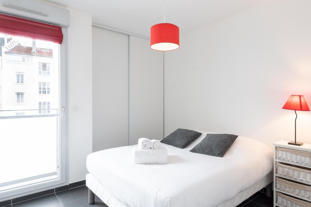 Le 7 De Coeur - Grand T4 Avec Balcon Lyon Exterior photo